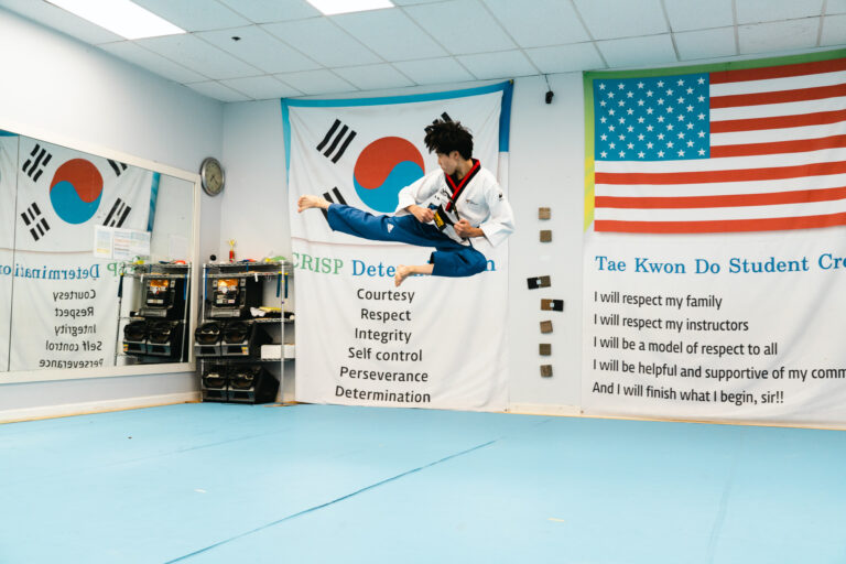 Taekwondo Classes Newtown CT - World Champion Taekwondo - Youth & Adult